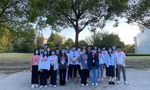 上海东航_副本.jpg 上海东航_副本.jpg