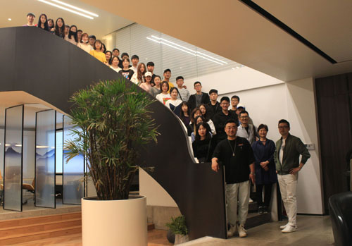 1合影留念.jpg 1合影留念.jpg