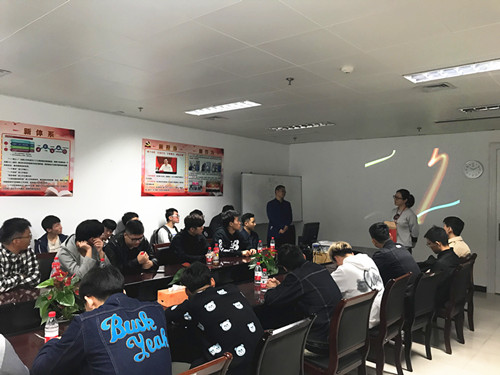 十三水官网
2007届毕业生作工作经验分享_副本.jpg